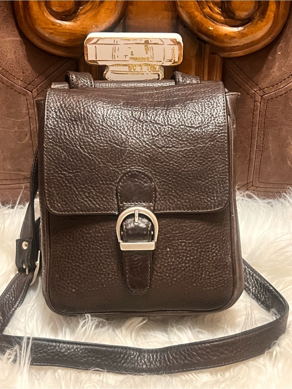 Eddie Bauer Dark Brown Leather with Buckle unisex messenger  crossbody bag